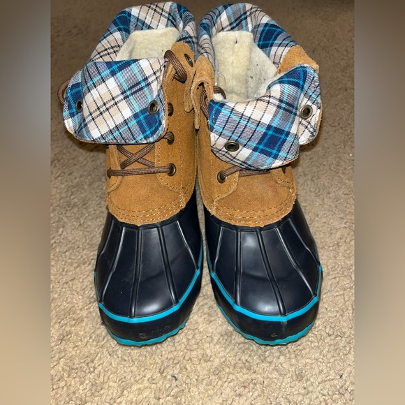 Size 3 North Side Thinsulate Insulation Boots - Picture 3 of 8